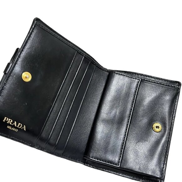 PRADA - Black Leather Bifold Wallet 197-051025 - Picture 3 of 5